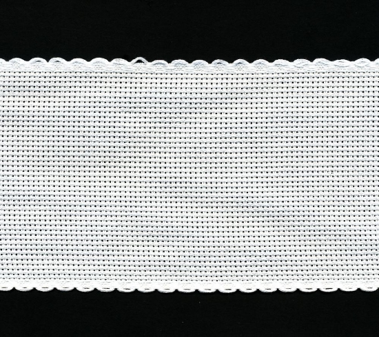 Picture of 1 Metre Antique White Aida Band 8cm/3 Inch With a Scalloped Edging