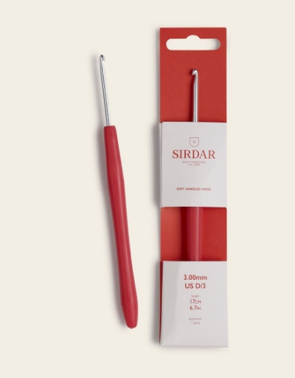 Picture of Sirdar 3mm Aluminium Easy Grip Crochet Hook With Red Soft Touch Handle