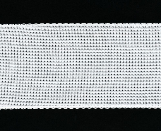 Picture of 1 Metre Antique White Aida Band 5cm/2 Inch With a Scalloped Edging