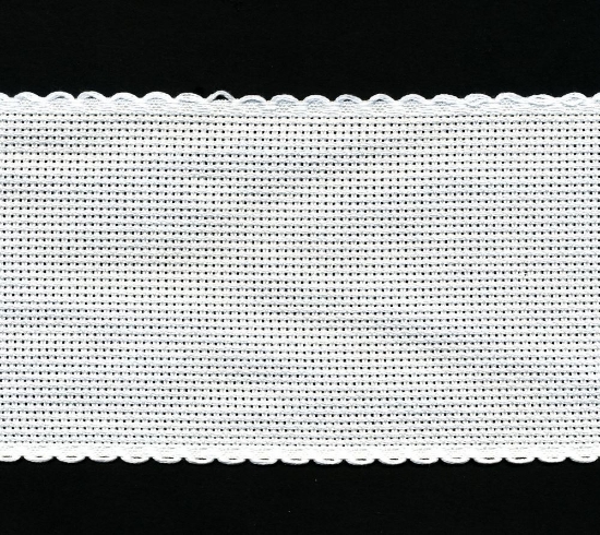 Picture of 1 Metre Antique White Aida Band 8cm/3 Inch With a Scalloped Edging
