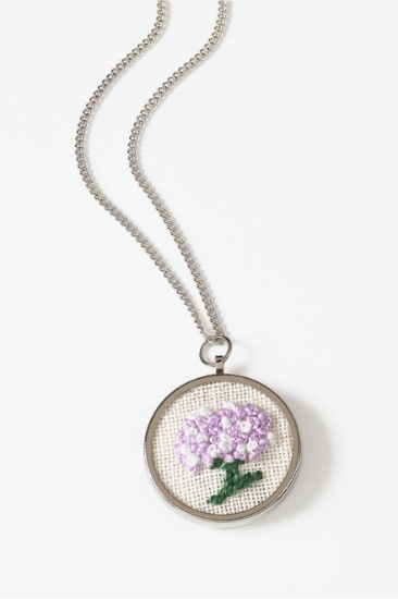 Picture of DMC Round Embroidery Pendant Kit