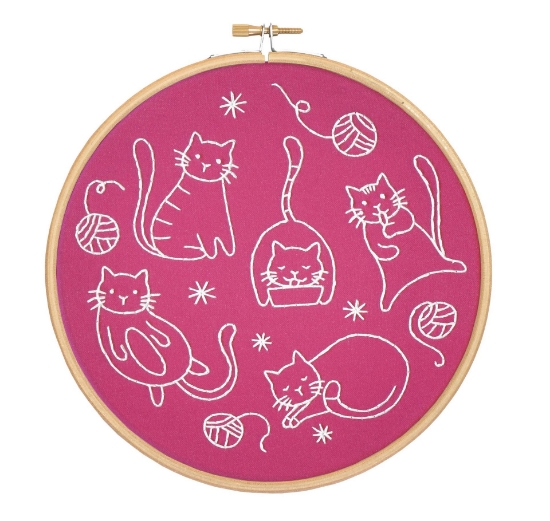 Picture of Crafty Cats Contemporary Embroidery Kit
