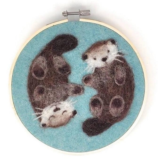 Picture of Otters in a Hoop Needle Felting Kit