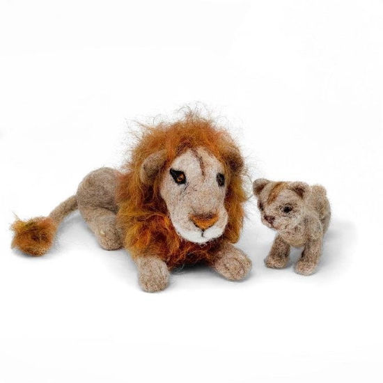 Picture of Lion & Cub Needle Felting Kit