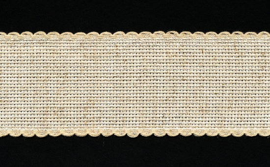 Picture of Offcuts Zweigart Aida Band 5cm/2 Inch Wide Hessian with a Scalloped Edging (Multiple Sizes)