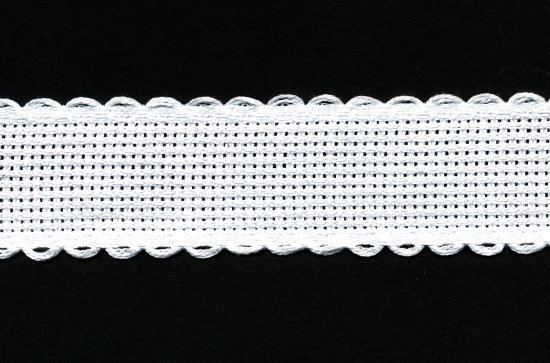Picture of 1 Metre White Aida Band 2.5cm/1 Inch Wide With a Scalloped Edging