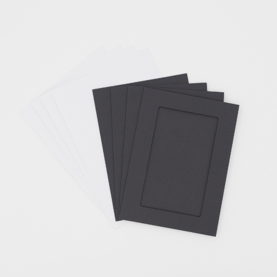 Picture of Rectangular Aperture 5x7 Cards - Grey (Pack Of 4)